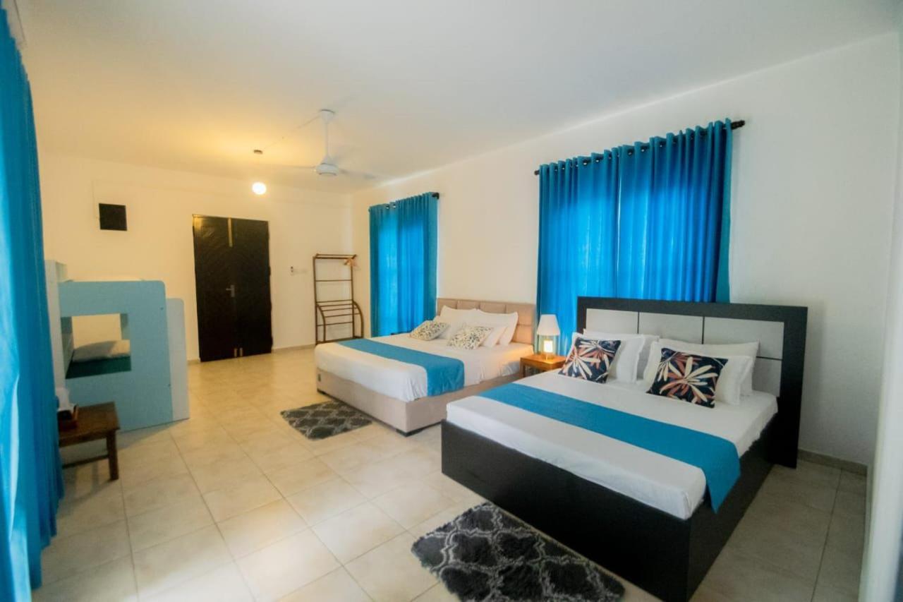 Hotel One Sixty Dehiwala-Mount Lavinia Exteriör bild