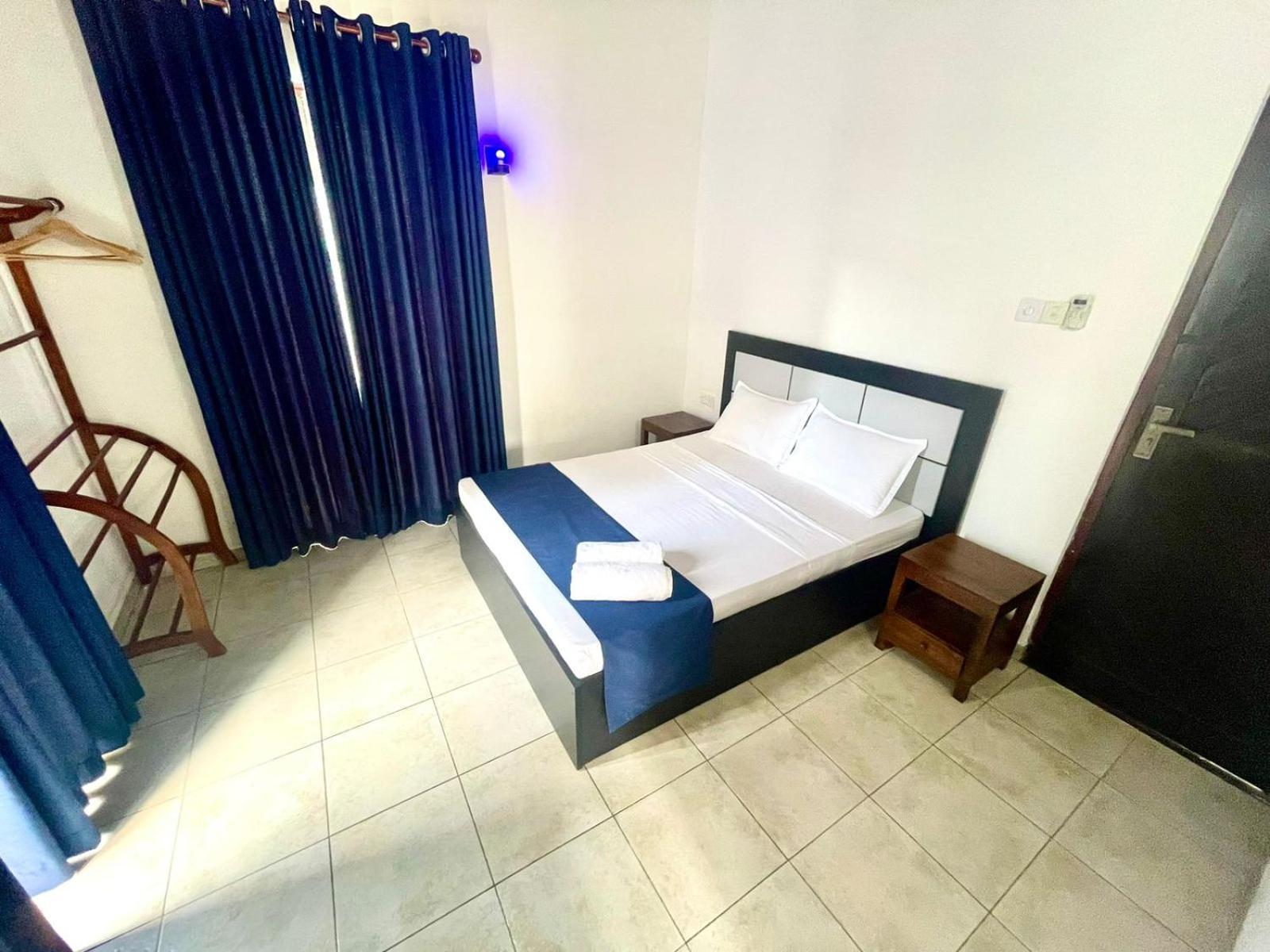 Hotel One Sixty Dehiwala-Mount Lavinia Exteriör bild