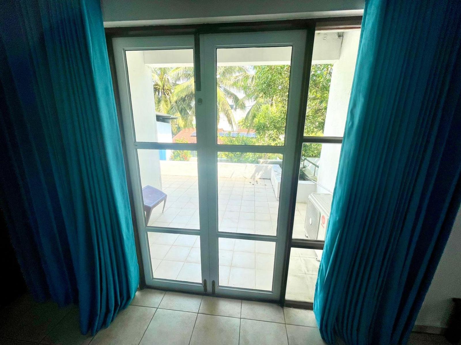 Hotel One Sixty Dehiwala-Mount Lavinia Exteriör bild