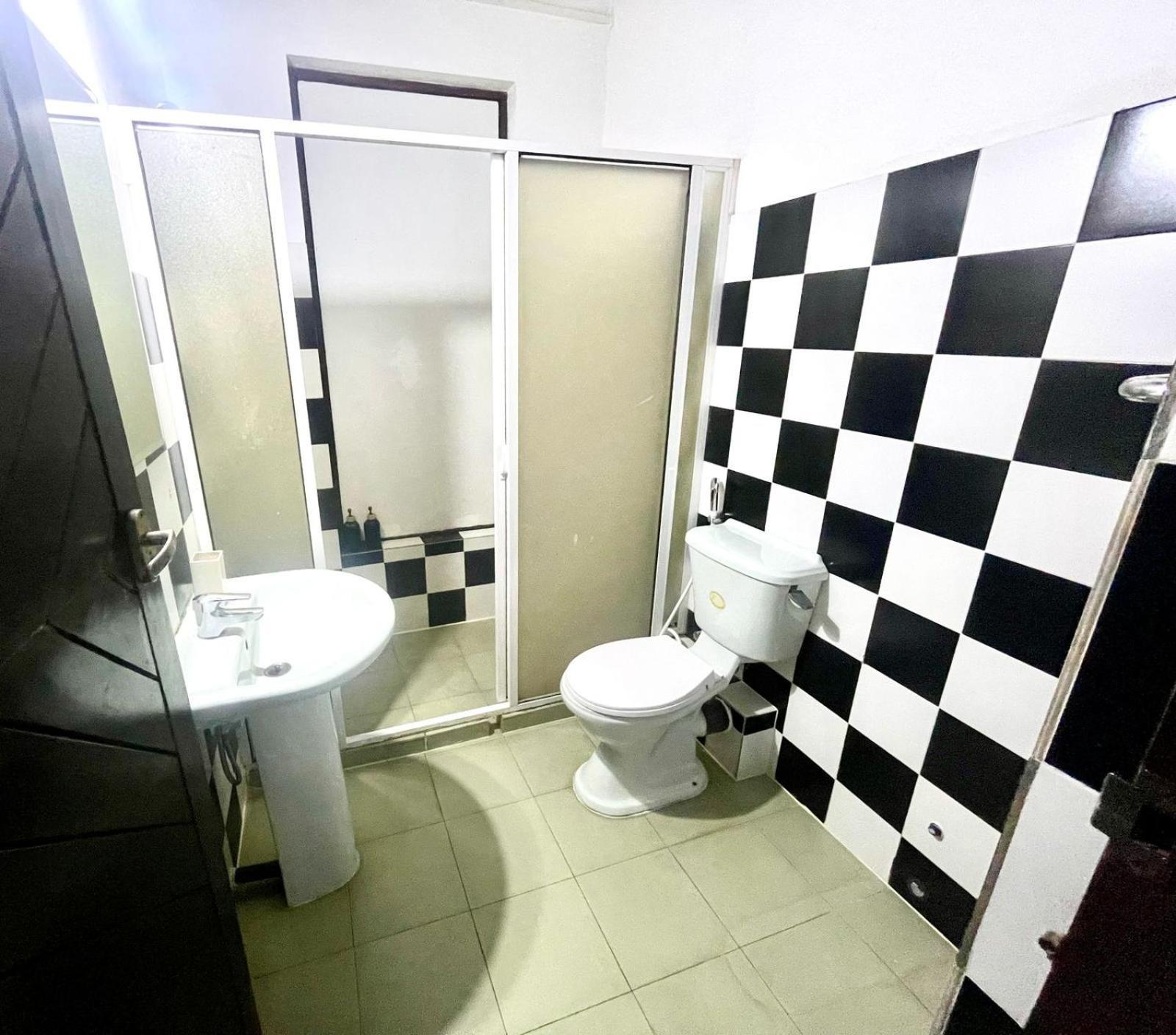 Hotel One Sixty Dehiwala-Mount Lavinia Exteriör bild